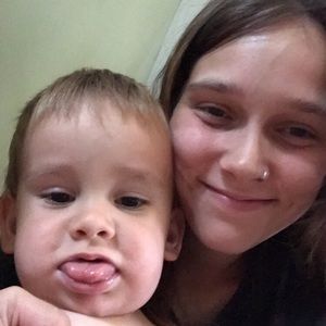 Meet your Posher, Kayla